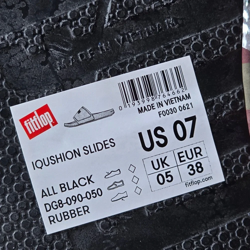 FitFlop iQushion Slides All Black Rubber Sandals DG8-090-050 Mens 7 Womens 9
